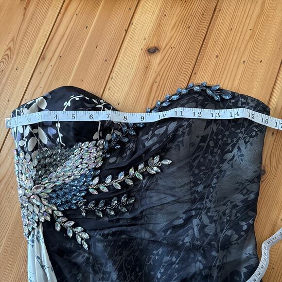 TERANI sweetheart strapless silk gown formal beads & jewels size 8 - Picture 11 of 15